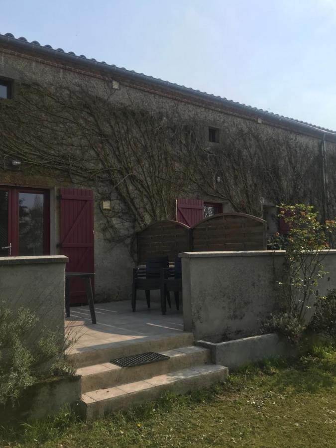 Gites De La Bonaudrie Combrand Exterior foto